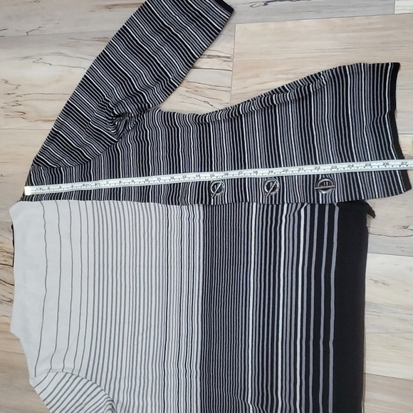 Ming Wang sweater size Large - Picture 3 of 8